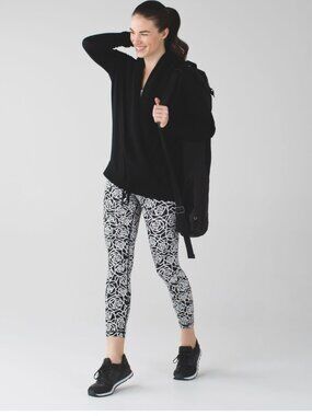 Lululemon High Times Leggings Posey Black White Geometric Rose-Size 6